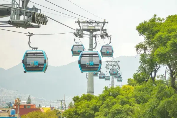 La ley que analiza el Congreso determina que la tarifa del servicio el cablebús la fijará la Secretaría de Movilidad y Transporte del Estado