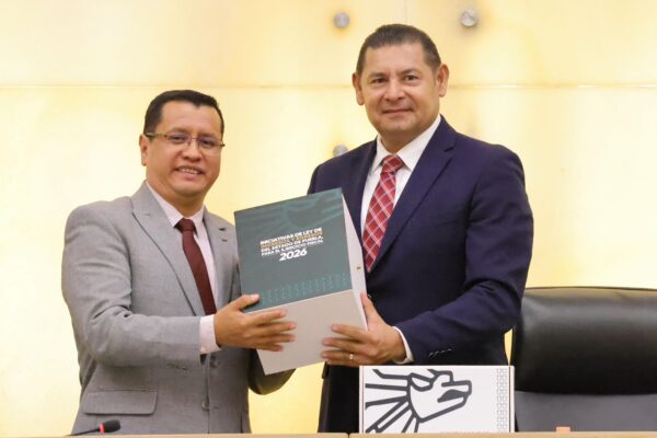 Congreso Local recibe Paquete Económico 2026 del Gobierno de Puebla por 131 mil 365.8 mdp; 16% será para seguridad pública