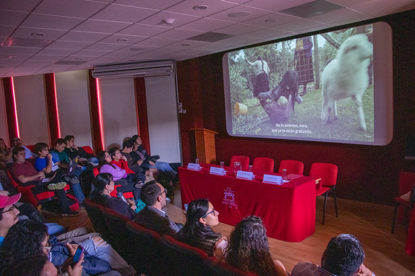 Dos talentos IBERO Puebla, Gabriela y Pía, compartieron su película documental, Formas de atravesar un territorio sobre las mujeres tzotziles