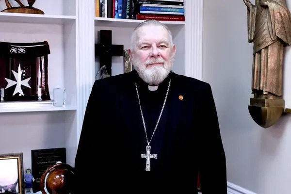 Thomas Wenksi dijo los agentes que aprehenden a migrantes "no deben burlarse de ellos, no deben maltratarlos, deben tratarlos con humanidad"