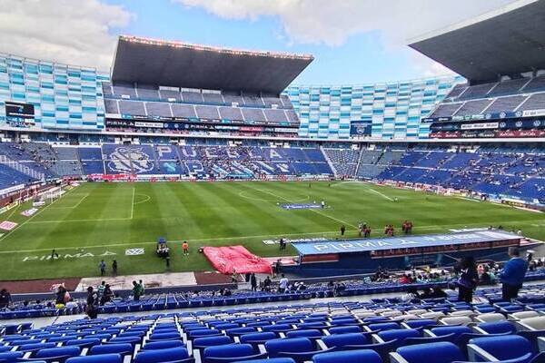 Las obras de mejora del estadio Cuauhtémoc para cumplir con los requisitos impuestos por FIFA iniciarán este mes a cargo del Gobierno