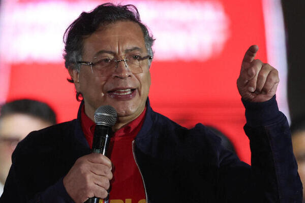 El presidente de Colombia declaró el lunes 22 de diciembre al país en emergencia económica por 30 días ante una "inminente crisis fiscal"