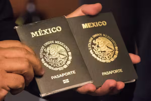 Al ser puerta al Sur-Sureste y por su dinámica natural, Puebla concentra muchas de las peticiones y trámites de pasaporte del centro del país
