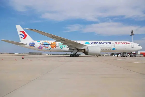 El primer vuelo directo entre China y Argentina aterrizó este jueves en el Aeropuerto Internacional de Ezeiza, en Buenos Aires