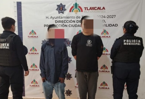 Asegura policía de Tlaxcala a dos sujetos por alterar el orden en el Puente Rojo; uno es vinculado a presunto caso de crueldad animal