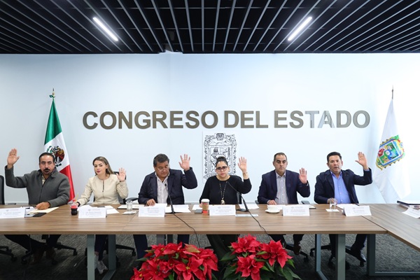 Avala Comisión del Congreso Ley de Ingresos del Municipio de Puebla y autorización para comodato del Paseo Bravo