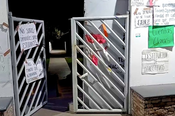 Estudiantes levantan paro en el Tecnológico de Tehuacán y liberan campus; regresarán a clases bajo protesta