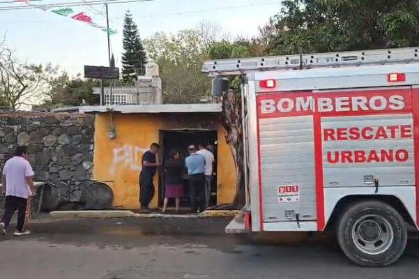 Al menos tres lesionados fue el saldo que dejó la explosión en una tortillería en la junta auxiliar de La Magdalena Axocopan, en Atlixco