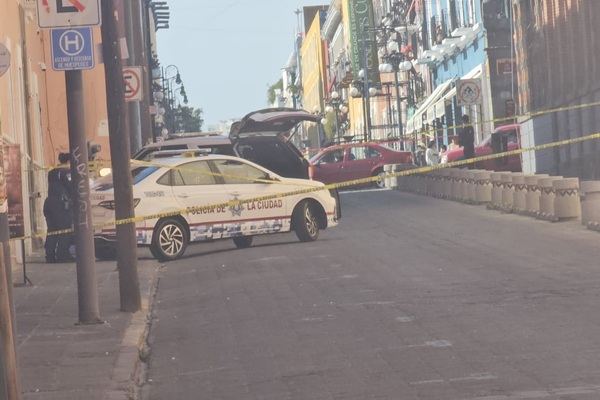 Fallece septuagenario de un infarto en la calle calle 7 Oriente, en pleno Centro Histórico de Puebla