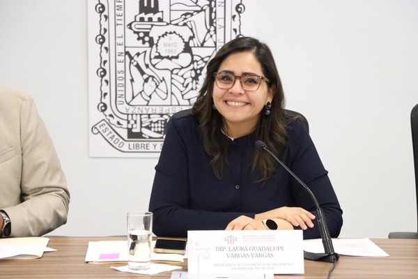 Aprobaron los proyectos de Dictámenes con Minuta de Decreto para expedir las Leyes de Ingresos Municipales para el Ejercicio Fiscal 2026