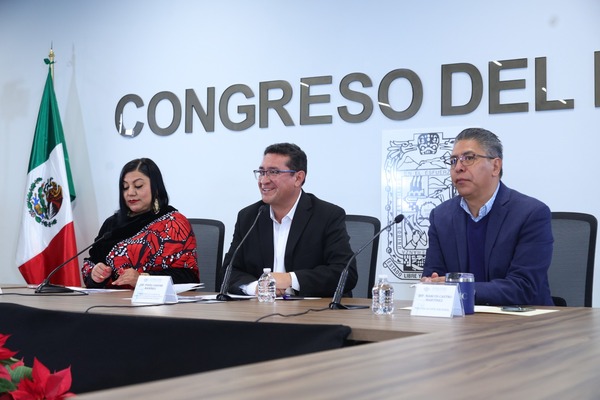 Marcos Castro presentó una iniciativa para reformar la Ley Estatal de Salud de Puebla, para asegurar la protección de las mujeres embarazadas