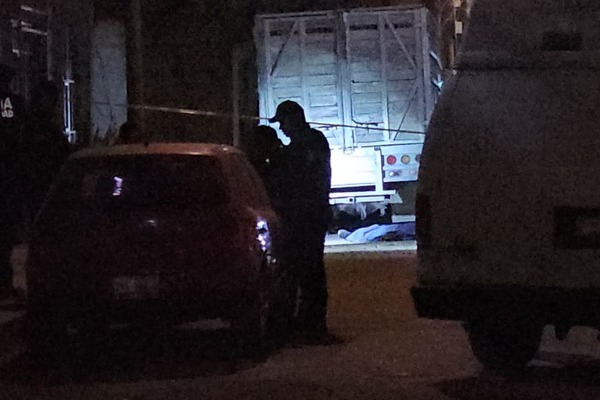 Tras el ataque en la colonia Jorge Murad, elementos de la Policía Estatal y Municipal acordonaron el área para las investigaciones debidas