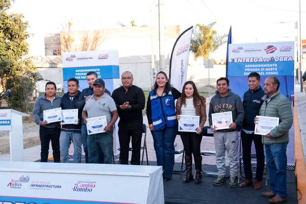 El Ayuntamiento realizó la entrega de la obra de adoquinamiento en la 1ra. Privada de la 21 Norte, en la junta auxiliar de San Rafael Comac