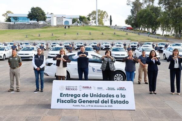Los nuevos vehículos de la FGE mejorarán los tiempos de respuesta, y ampliarán la cobertura en las regiones, dijo la Pastor Betancourt
