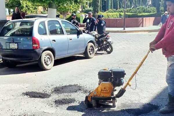 Concluyeron las acciones de bacheo en la calle 1ro de Mayo, ubicada en el Centro Histórico de la ciudad de Tlaxcala