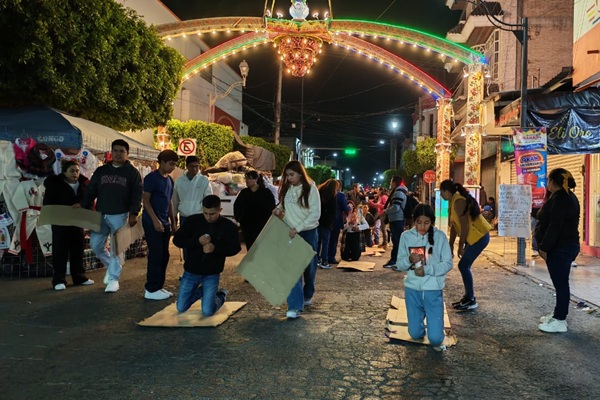 Más de 5 mil personas acudieron a festejos guadalupanos en Tehuacán; “Los Hincados” iniciaron la celebración