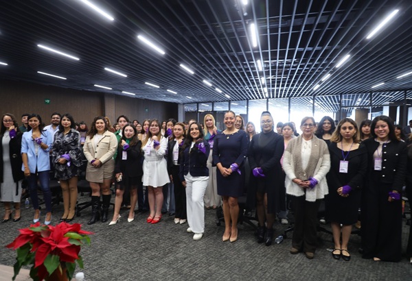 Realizan en el Congreso de Puebla Primer Parlamento Estatal de Mujeres Jóvenes