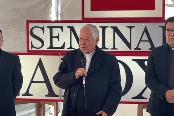 El Arzobispo de Puebla, Monseñor Víctor Sánchez Espinosa, dio a conocer que está en espera a que El Vaticano dé a conocer a su sucesor