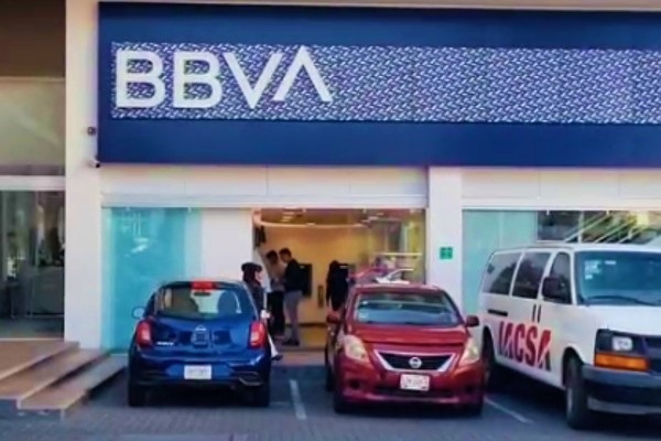 Se registra tercer robo a cuentahabiente en la colonia La Paz; hurtan 4 mdp a cliente de sucursal de BBVA