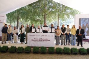 Semarnat, Conafor y Gobierno de Puebla firman convenio para la conservación y cuidado de los bosques en el estado