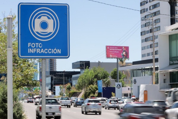 Será obligatorio pagar fotomultas para poder acceder a beneficio de tasa cero en tenencia vehicular, según reforma a Ley de Hacienda de Puebla