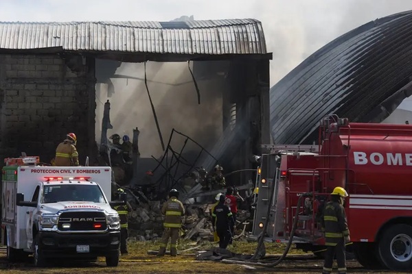 Tres menores de edad entre las víctimas del jet desplomado en Toluca