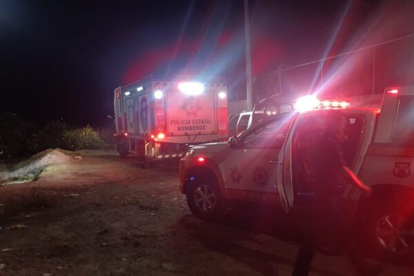 Tres menores de edad caen a barranca en la colonia Del Valle; fueron rescatados por PC Puebla y bomberos