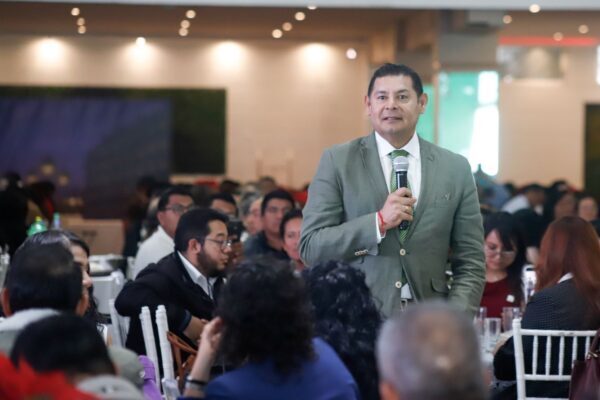 Deuda del Gobierno de Puebla baja 4.80% en el primer año de la administración de Alejandro Armenta
