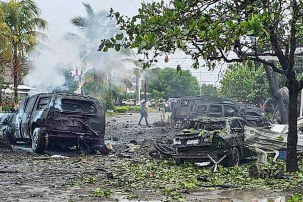 Para la carpeta de investigación por delincuencia organizada por la explosión en Coahuayana, la FGR envió peritos y policías federales