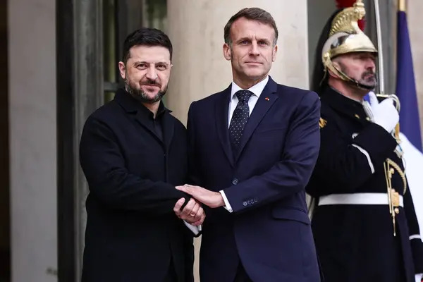 Zelenski y Macron se reunieron sucesivamente por vídeoconferencia con Starmer, y los líderes de siete países de la Unión Europea