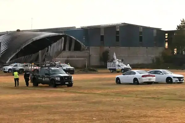 El 15 de diciembre, una aeronave que operaba como taxi aéreo, perdió altura y se estrelló entre los límites de Toluca y San Mateo Atenco