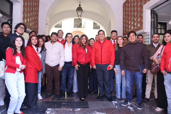 La lideresa estatal del PRI, Xitlalix Ceja tachó de traidor al senador Néstor Camarillo, quien renunció para brincar a Movimiento Ciudadano