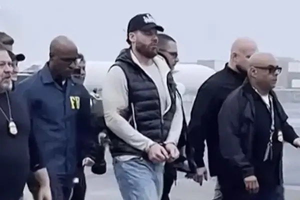 Claudia Sheinbaum apuntó que “los agentes del FBI, tienen muy claras sus limitaciones que están establecidas por la Constitución"