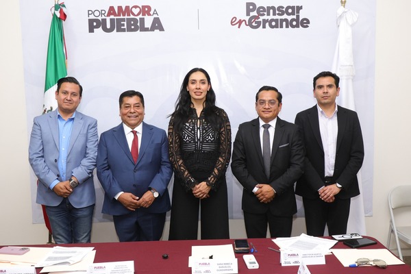 Rebeca Bañuelos Guadarrama es ingeniera química y maestra en Ciencias en Medio Ambiente y Energía por la Universidad Técnica de Berlín