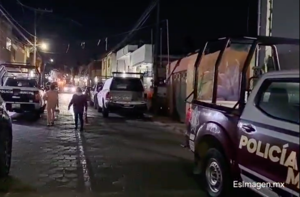 Encuentran una mujer muerta en vivienda de San Miguel Xoxtla; hay un hombre detenido