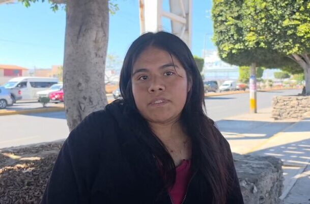 Jocelyn denuncia que la abuela paterna le quitó a su bebé en Eloxochitlán; pide ayuda al SEDIF y Gobierno de Puebla