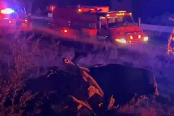 La noche del viernes se tiñó de luto en la carretera federal Tehuacán–Orizaba, luego un violento accidente múltiple entre cuatro vehículos