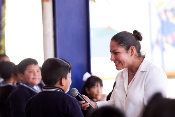 Impulsa Lupita Cuautle el talento y la excelencia académica de la juventud en San Andrés Cholula