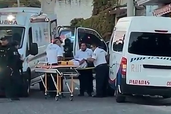 Un operador del transporte público fue asesinado a balazos sobre la carretera Tehuacán–Teotitlán, luego de ser atacado por sujetos armados