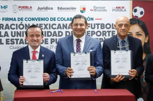 Femexfut y Gobierno de Puebla firman convenio para impulsar talentos en la UDEP