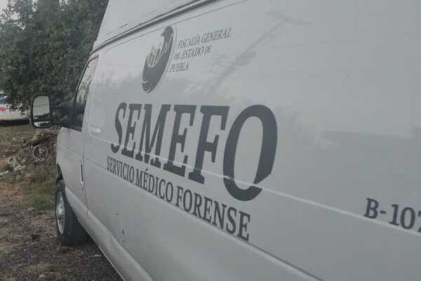 El cadáver de la mujer se localizó por vecinos de la zona a la altura del número 16 del Camino a Xilotzingo, en la colonia Los Gavilanes