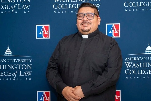 El sacerdote Filiberto Velázquez Florencio, reconocido por su labor de defensa de derechos humanos en Guerrero, salió recientemente del estado