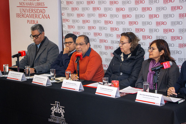 En la IBERO Puebla, cuatro expertos ofrecieron un análisis de contexto sobre este panorama convulso entre Venezuela y Estados Unidos