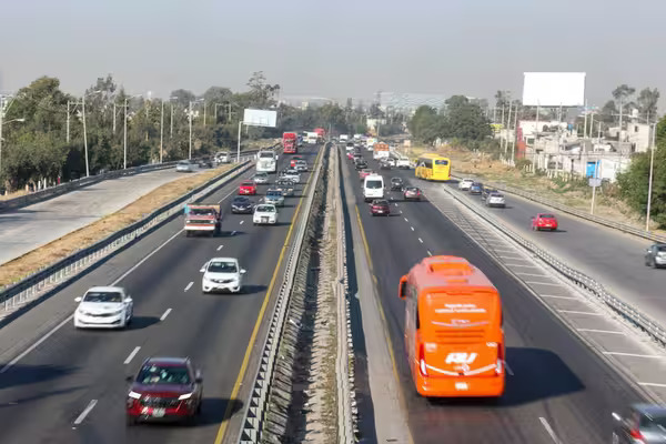 Llevarán a cabo un cierre en la autopista México-Puebla por el montaje de estructura metálica del “Trolebús Chalco-Santa Martha”