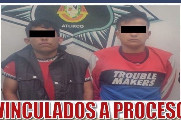 Los ladrones sustrajeron 98 teléfonos marca Iphone de la tienda MacStore, ubicada en la Plaza la Moraleda, del municipio de Atlixco