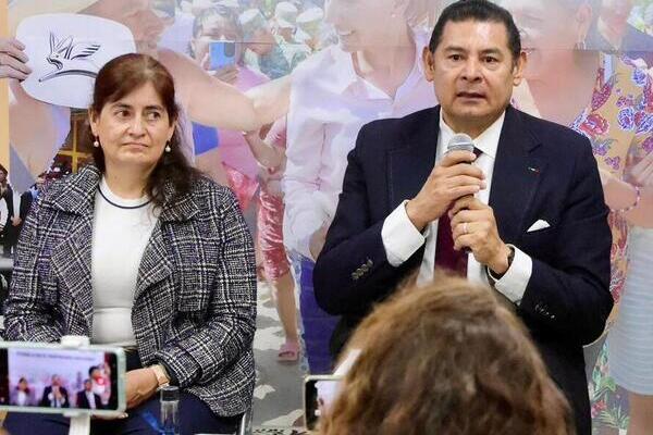 Armenta evitó dar detalles de la salida de Celina Peña de su gabinete para incorporarse como subsecretaria en la Secihti a nivel Federal