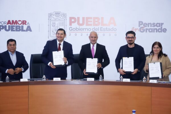 Gobierno de Puebla firman convenio clave con SICT para acelerar proyectos estratégicos