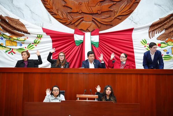 El Congreso aceptó la renuncia de Víctor Cosetl Flores al cargo de Juez Civil y Familiar del Distrito Judicial de Xicohténcatl, Tlaxcala
