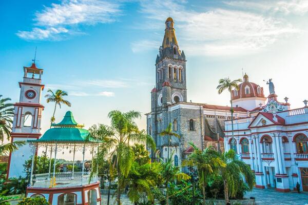 La titular de la Sectur federal resaltó que Puebla ofrece una combinación de paisajes naturales, arquitectura colonial y experiencias