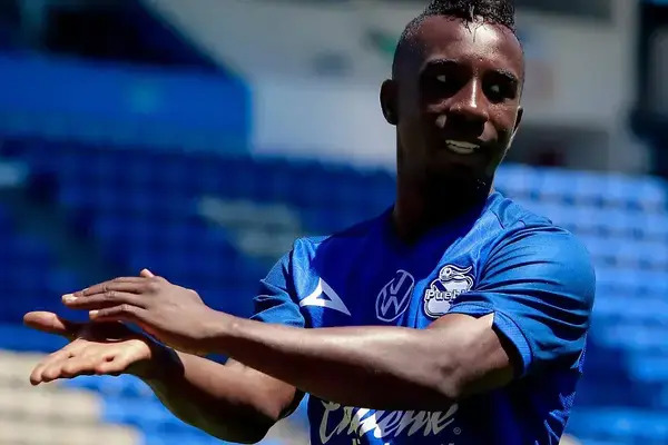 La vuelta de Kevin Velasco luce atinada para La Franja por lo ya explicado, pero enredada por la forma en cómo dejó el barco camotero